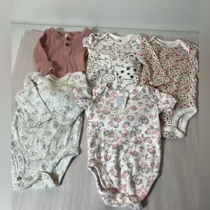 Girls Lot Of 5 Bodysuits Baby Sz 3/6‎ Months Mixed Brands